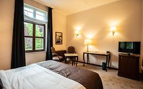 Hotel Kasteel Solhof  4*